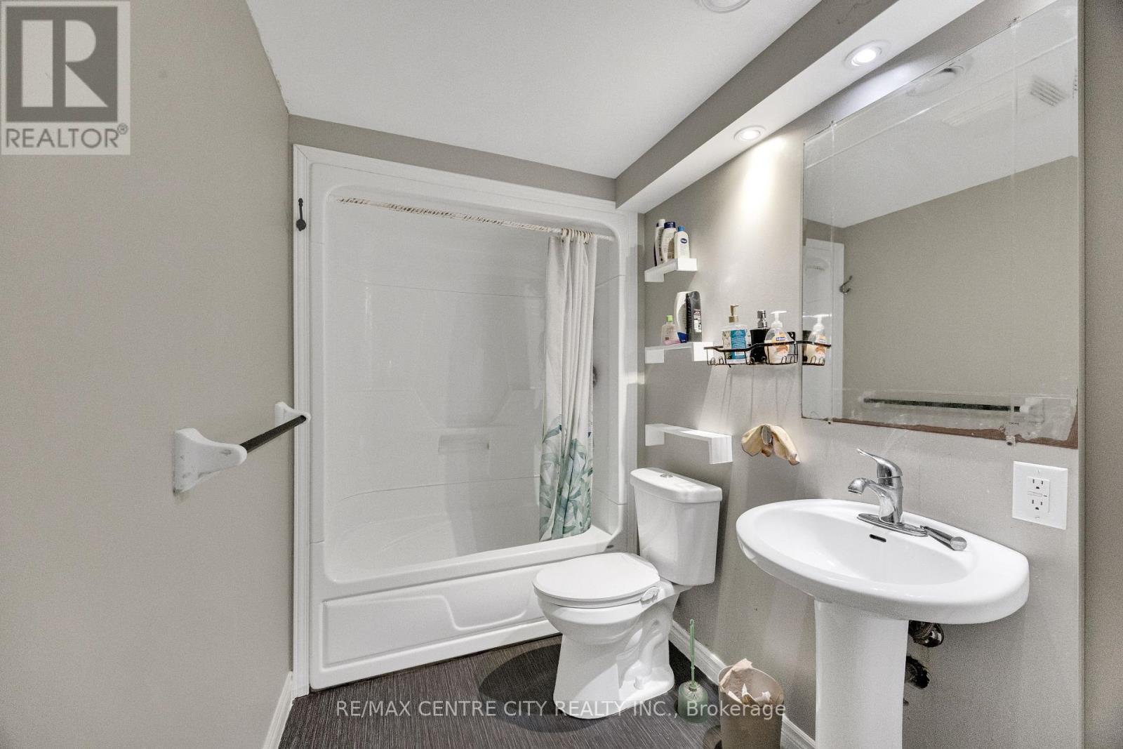 297 Hungerford Street, London East, Ontario  N5W 6E3 - Photo 38 - X13785650