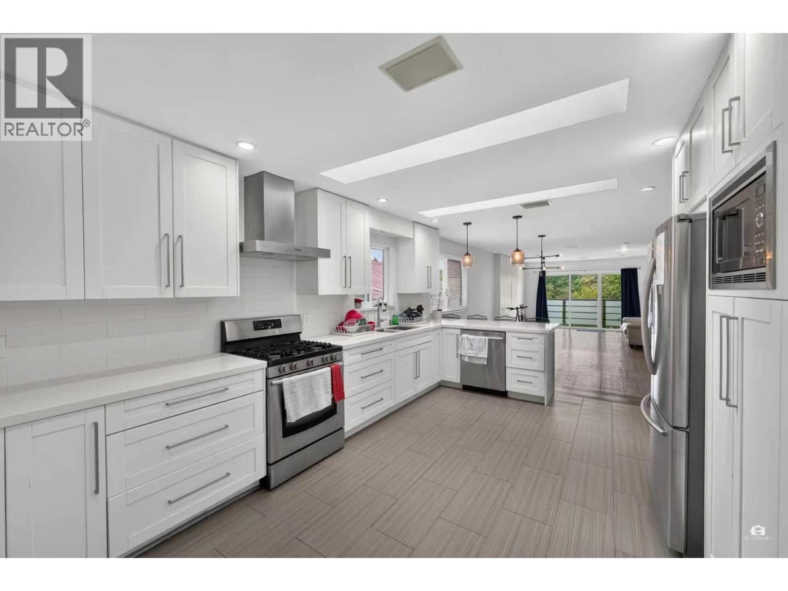 2532 E 24th Avenue, Vancouver, British Columbia  V5R 1C9 - Photo 17 - R3130499
