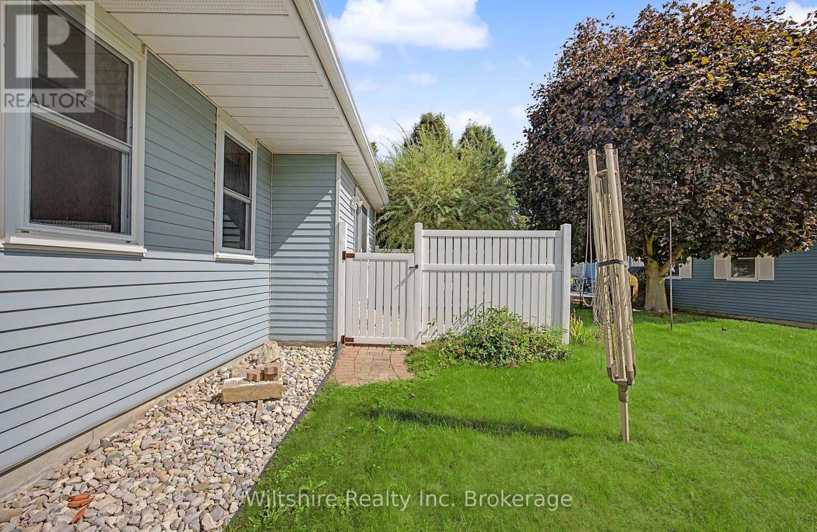 48 Sinclair Drive, Tillsonburg, Ontario  N4G 5L8 - Photo 29 - X13483886