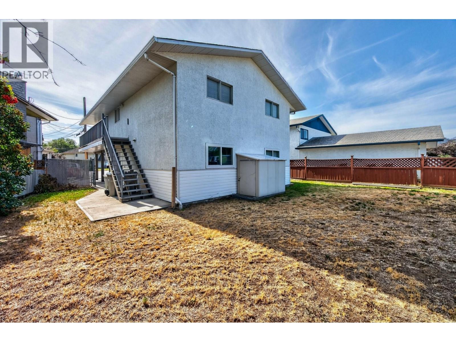 1037 Dundas Street photo 37