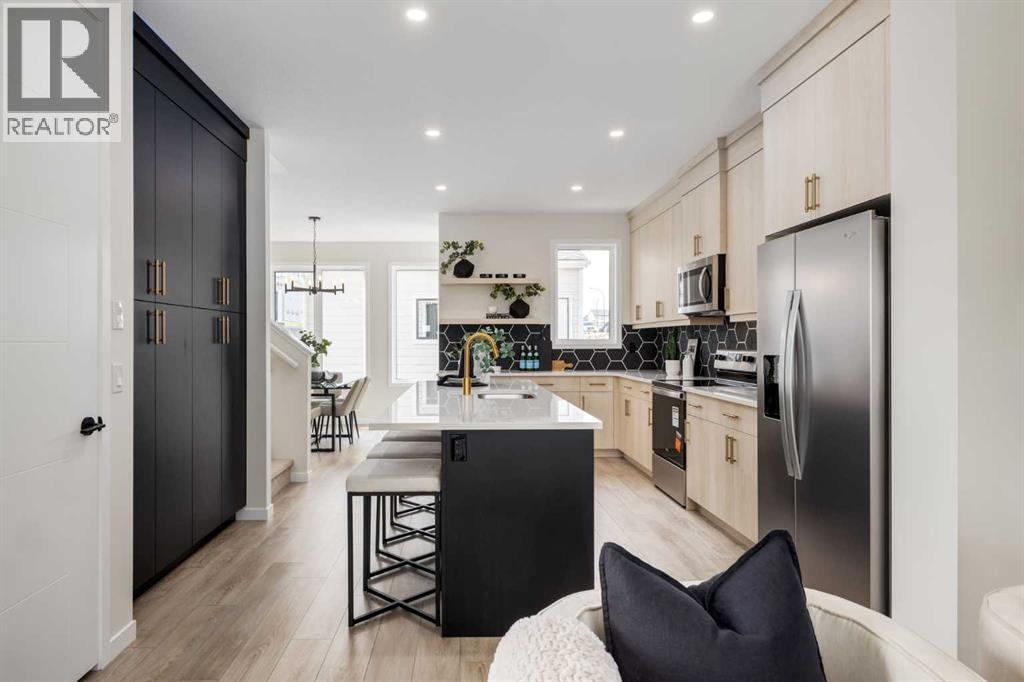 88 Bluerock Terrace Sw, Calgary, Alberta  T2Y 0V7 - Photo 10 - A2334241