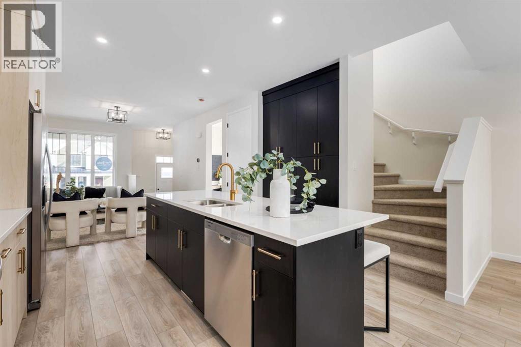 88 Bluerock Terrace Sw, Calgary, Alberta  T2Y 0V7 - Photo 16 - A2334241