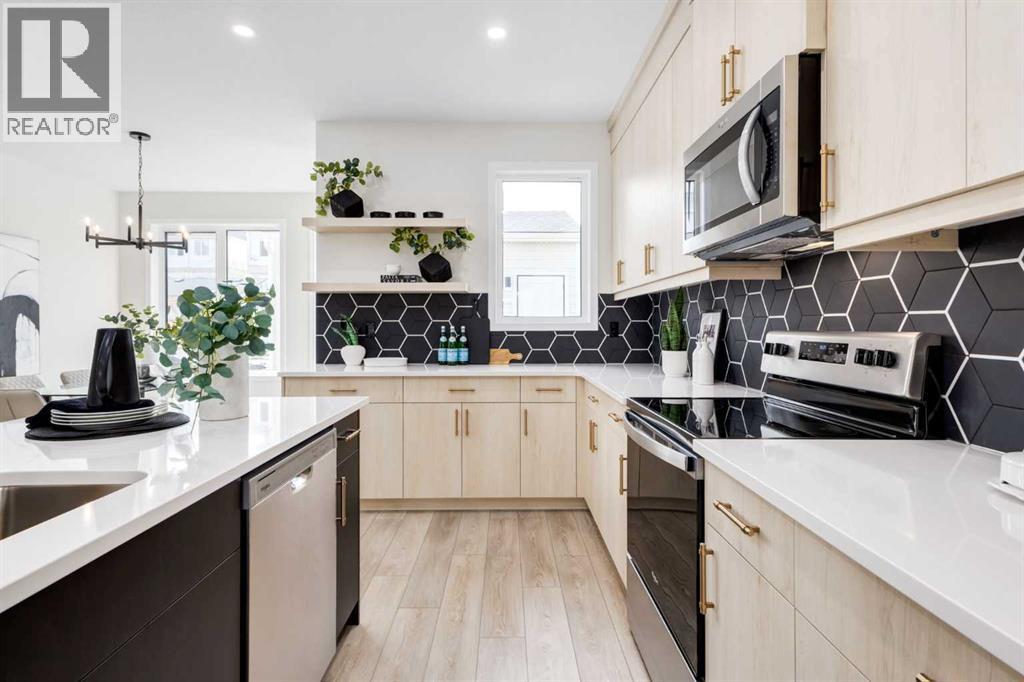 88 Bluerock Terrace Sw, Calgary, Alberta  T2Y 0V7 - Photo 18 - A2334241