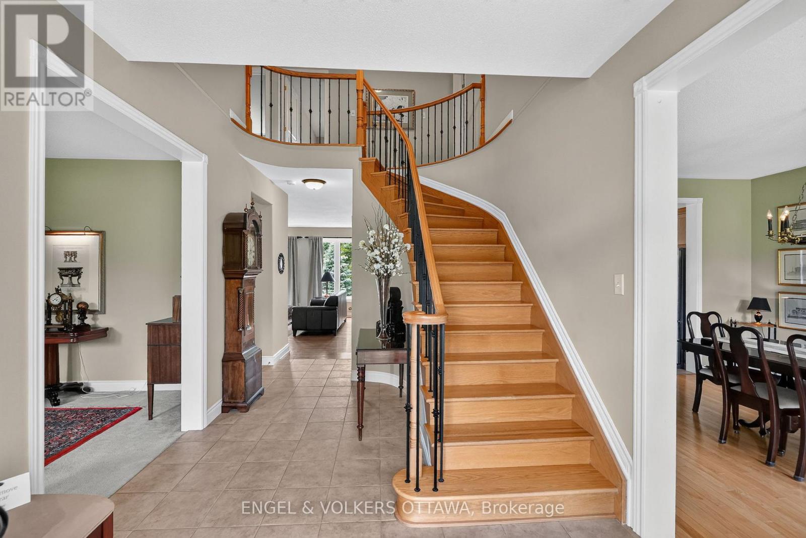 1599 Landel Drive, Ottawa, Ontario  K2W 1C6 - Photo 4 - X13785712