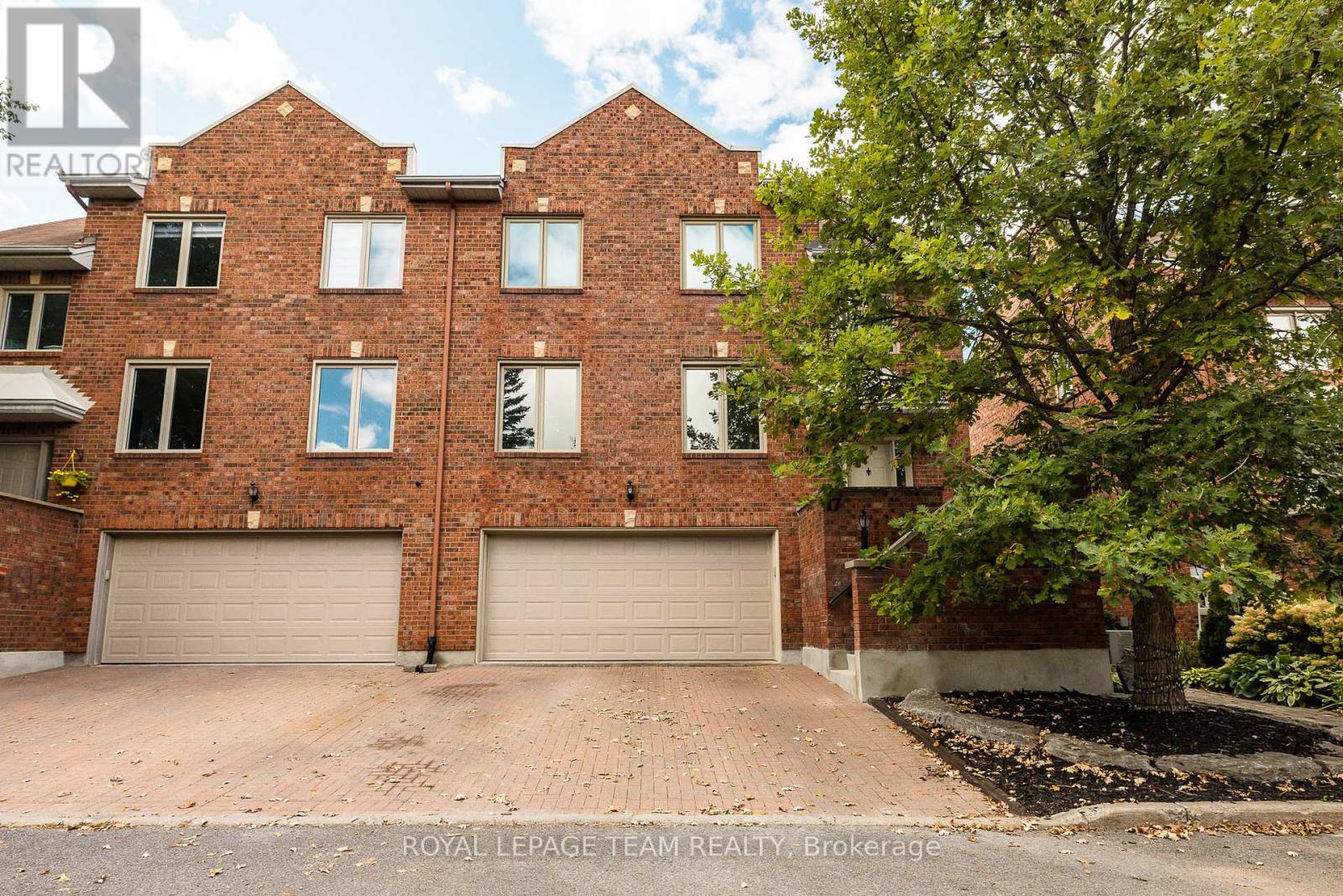 17 CATHERWOOD COURT, Ottawa, Ontario