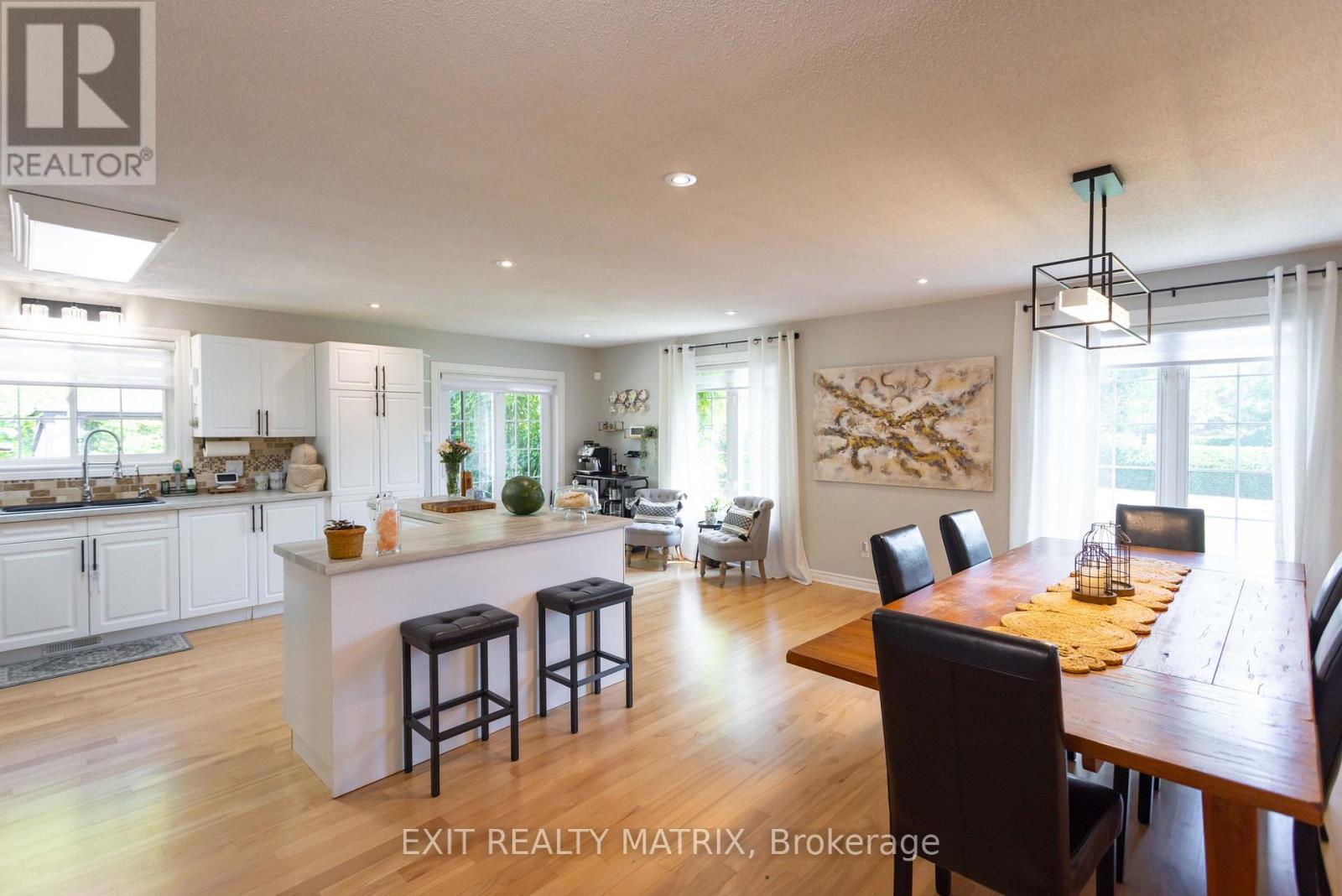 8399 Rowan Drive, Ottawa, Ontario  K0A 2P0 - Photo 4 - X13785902