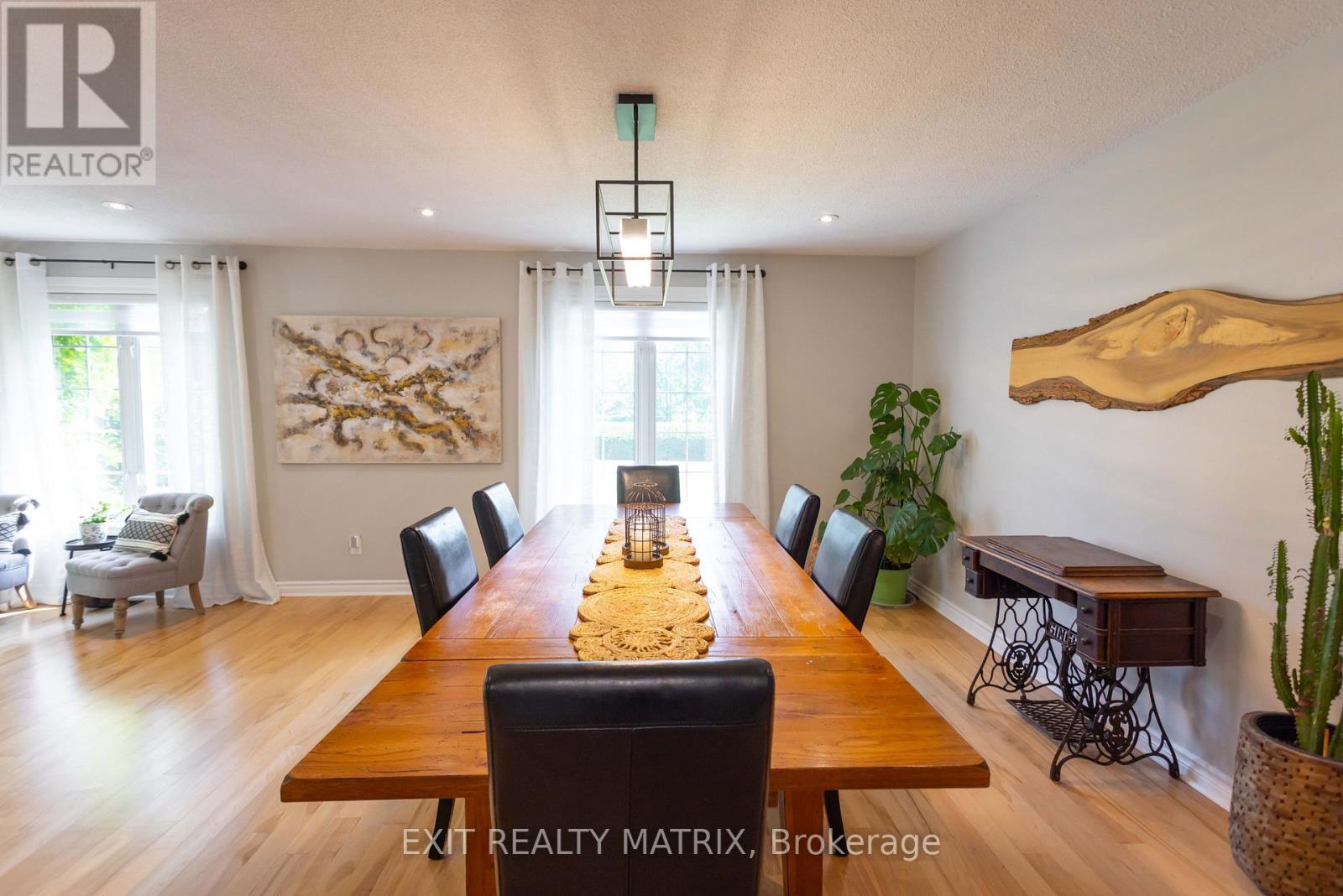8399 Rowan Drive, Ottawa, Ontario  K0A 2P0 - Photo 5 - X13785902