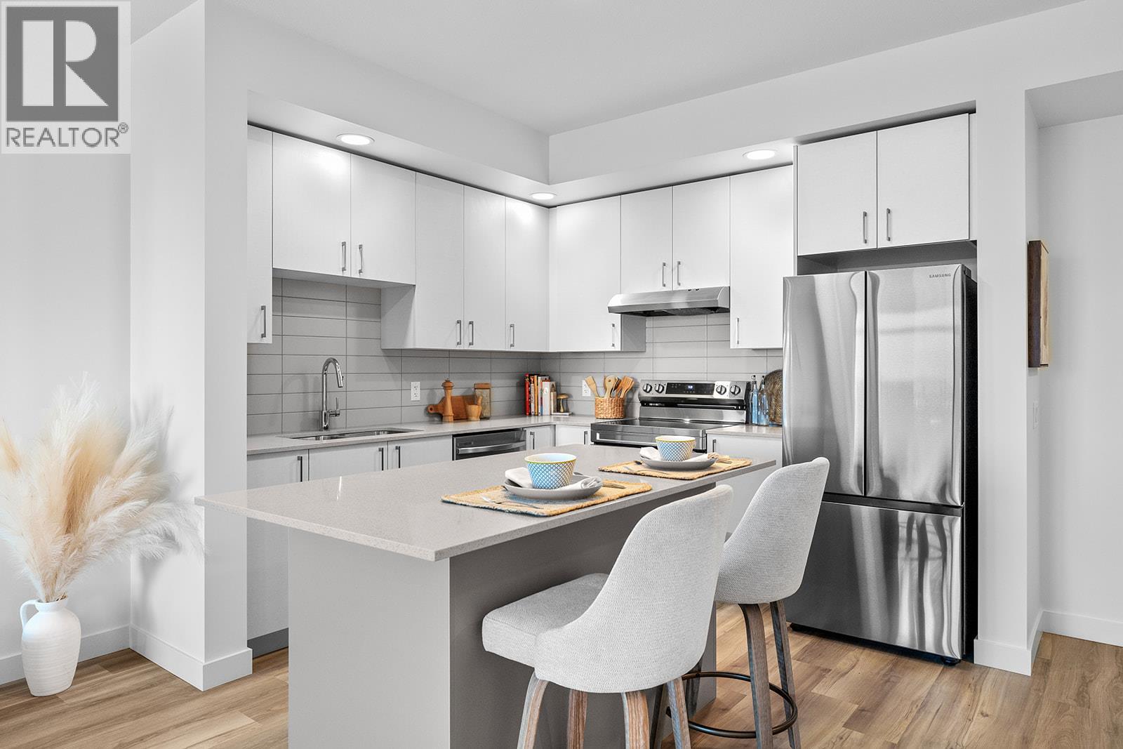 1111 Frost Road Unit# 403, Kelowna, British Columbia