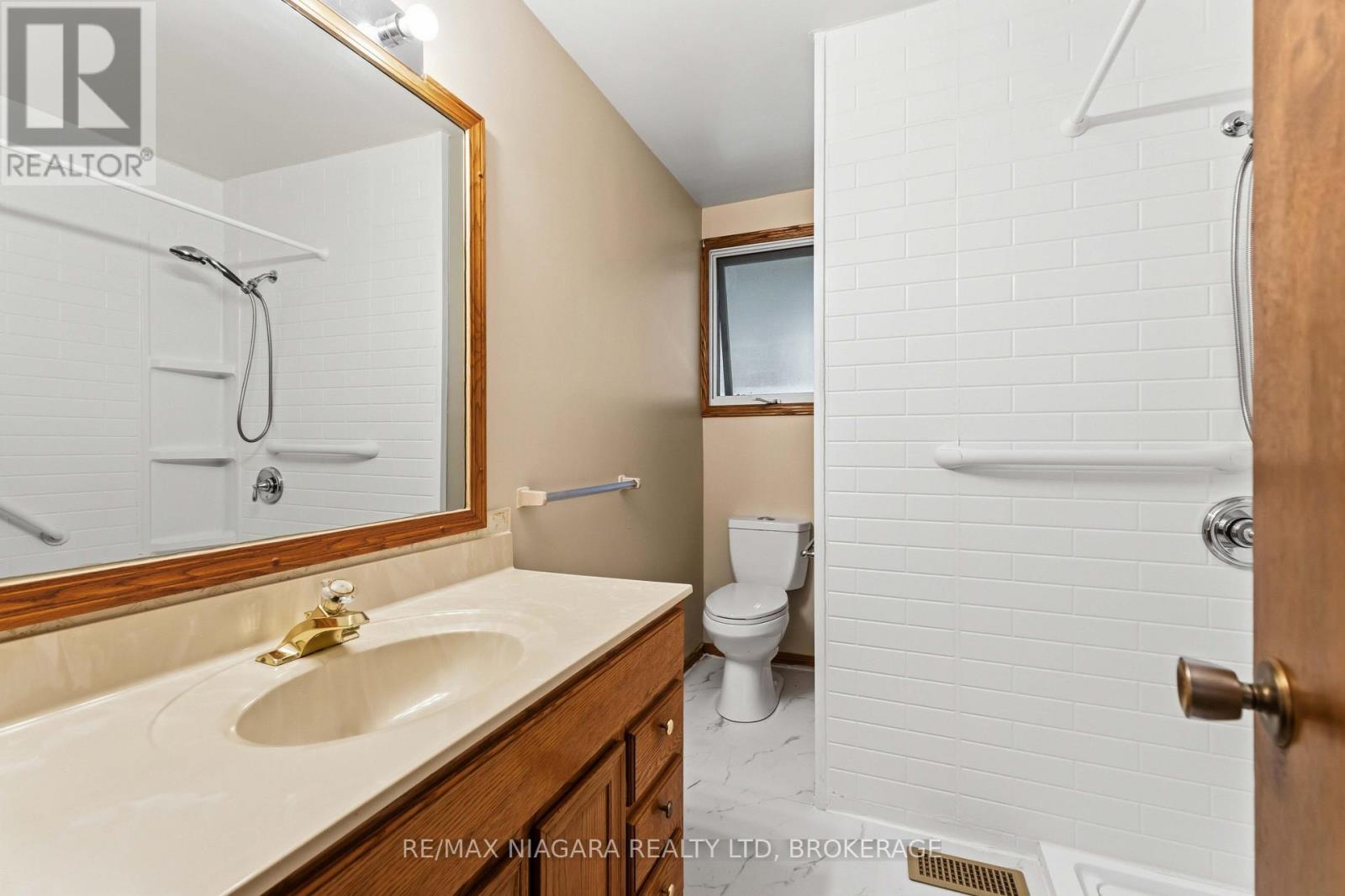 34 Royal Road, Port Colborne, Ontario  L3K 4A9 - Photo 9 - X13786012