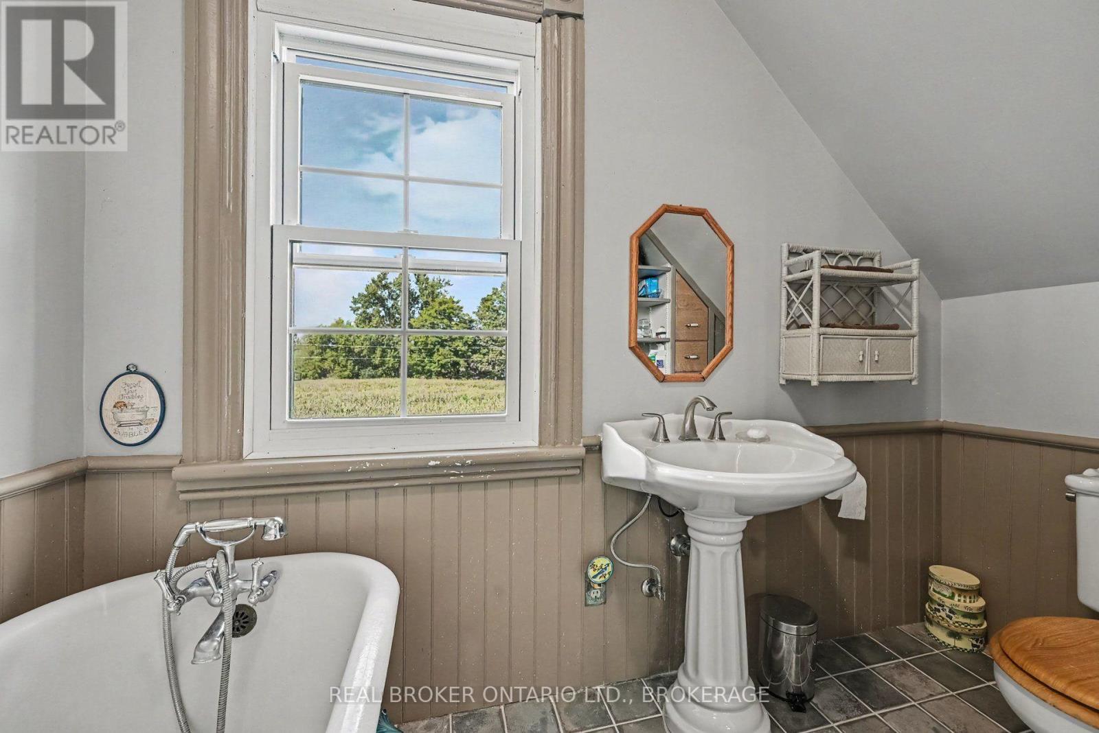 18321 Concession 12 Road, North Glengarry, Ontario  K0C 1B0 - Photo 24 - X13786026