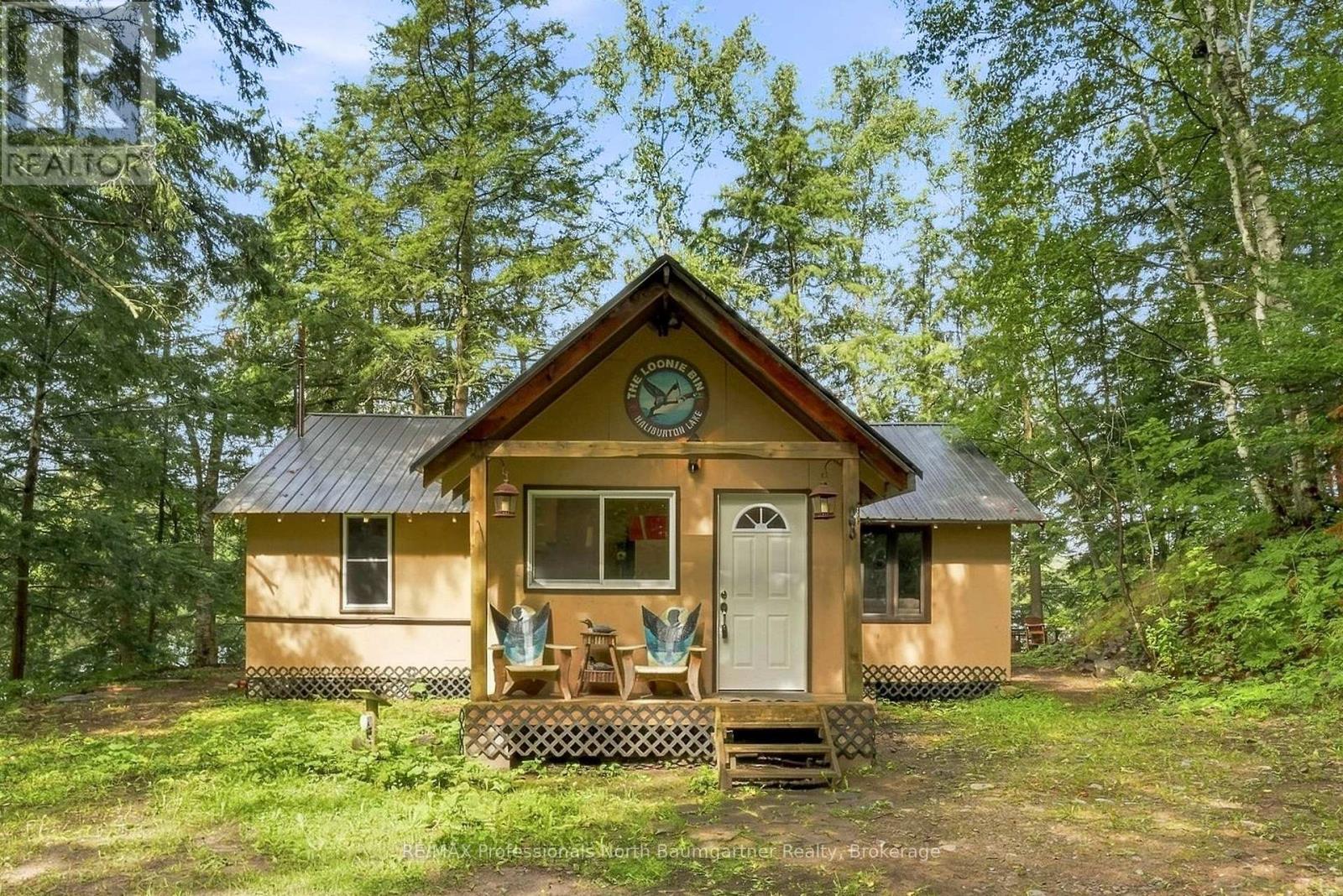 1022 TANAMAKOON LANE, Dysart et al, Ontario