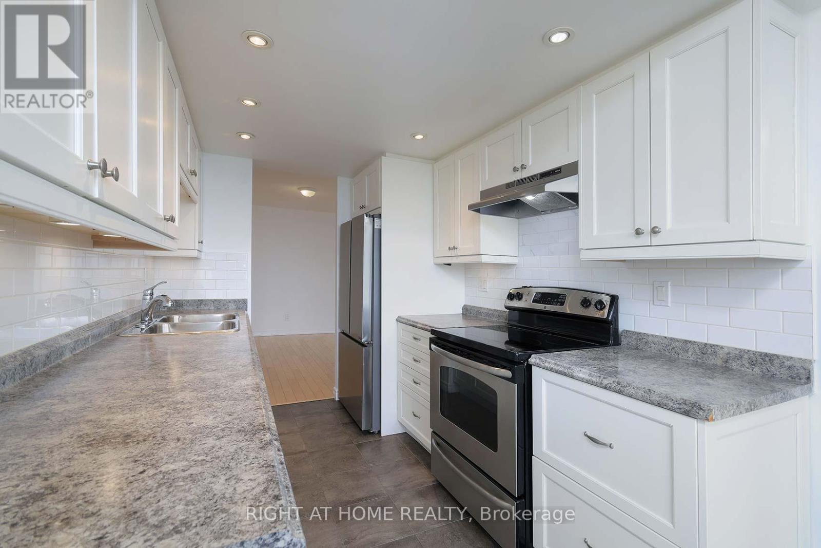 2205 - 133 Torresdale Avenue, Toronto, Ontario  M2R 3T2 - Photo 16 - C13785644