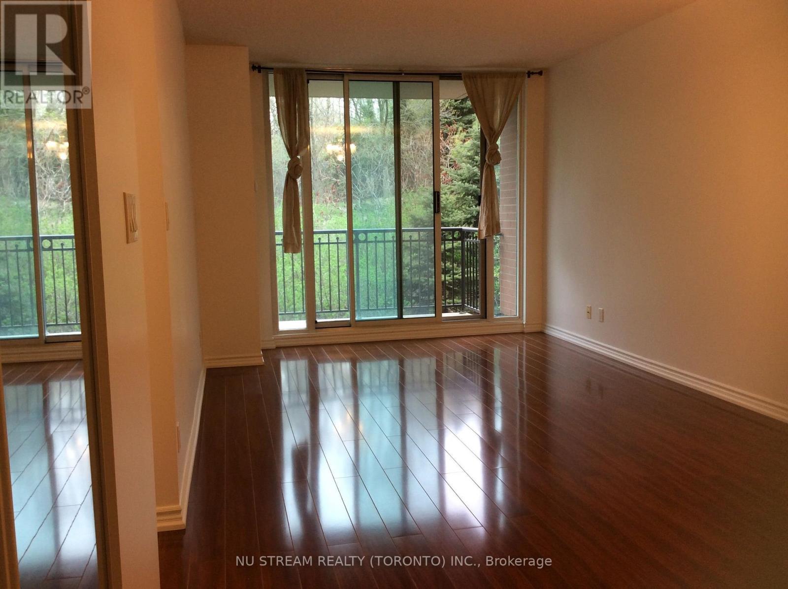Unknown Address, ,    - Photo 2 - C13785702