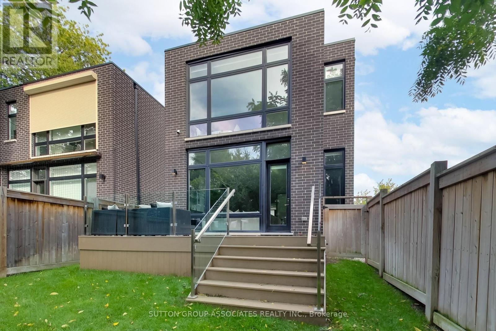 670 Winona Drive, Toronto, Ontario  M6C 3V8 - Photo 49 - C13785742