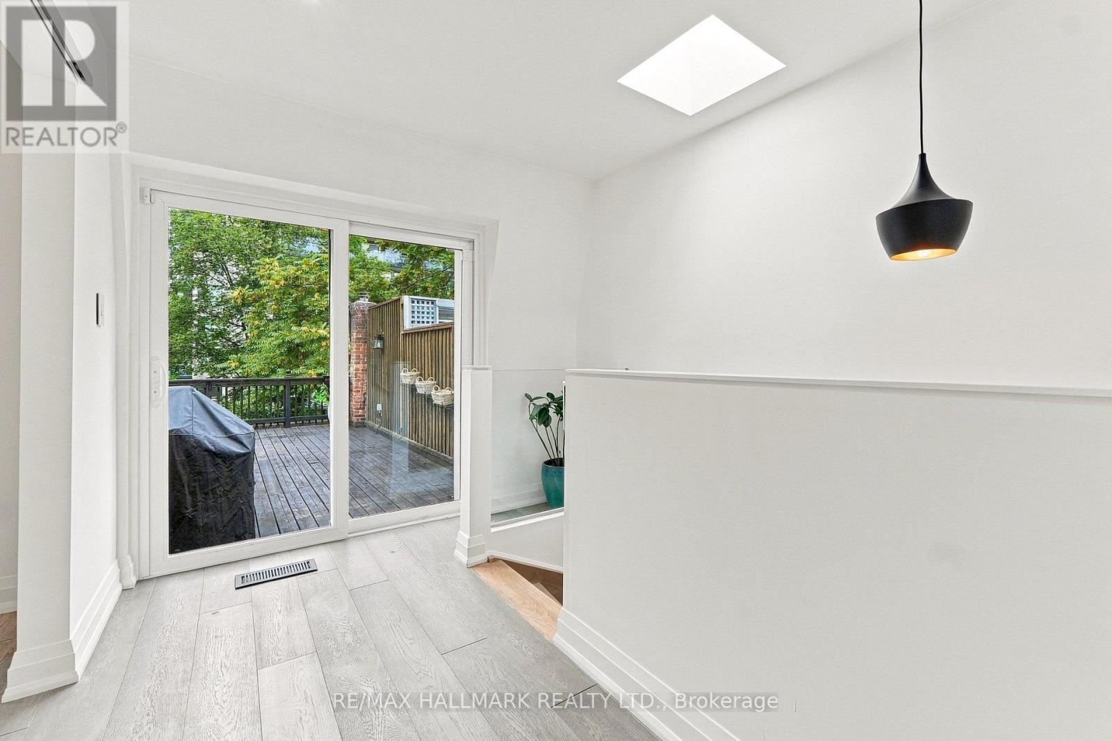 10 Earl Street, Toronto, Ontario  M4Y 1M3 - Photo 34 - C13785794
