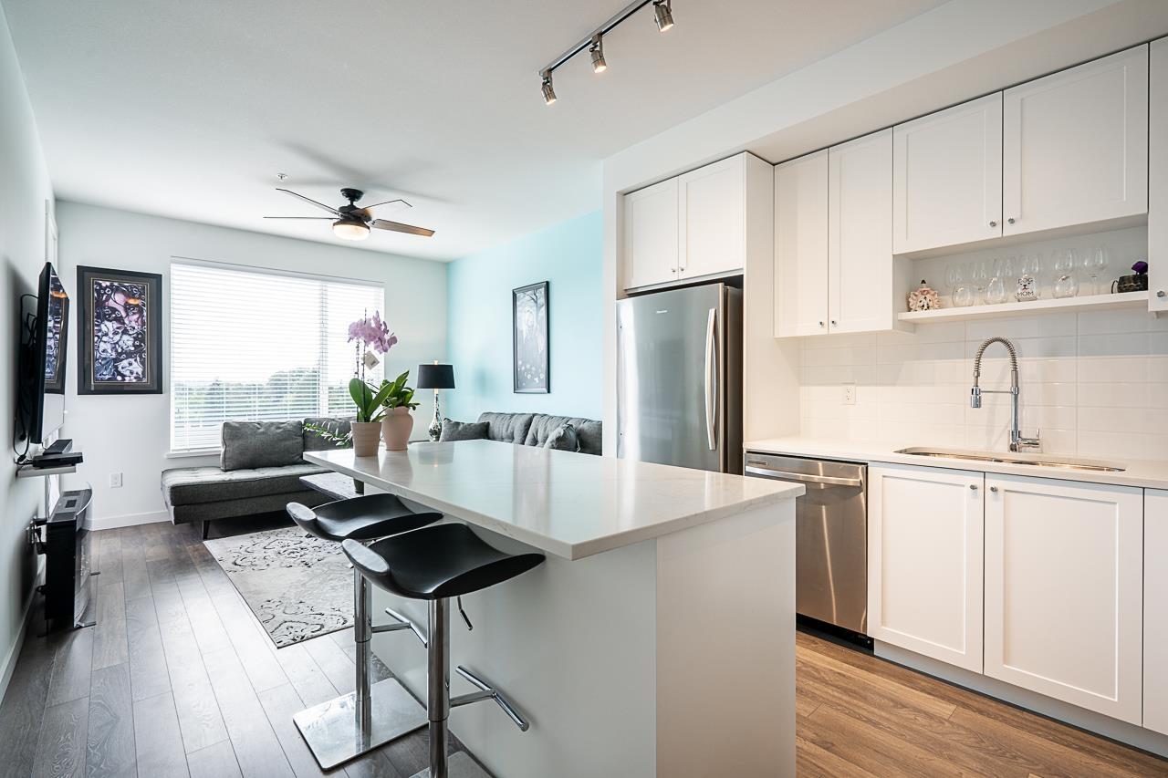414 13623 81a Avenue, Surrey, British Columbia  V3W 3E2 - Photo 2 - R3165541