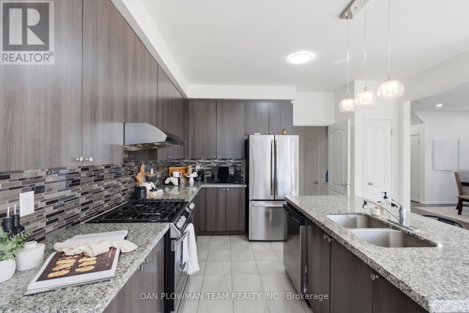 2560 Bandsman Crescent, Oshawa, Ontario  L1L 0M2 - Photo 15 - E13786010