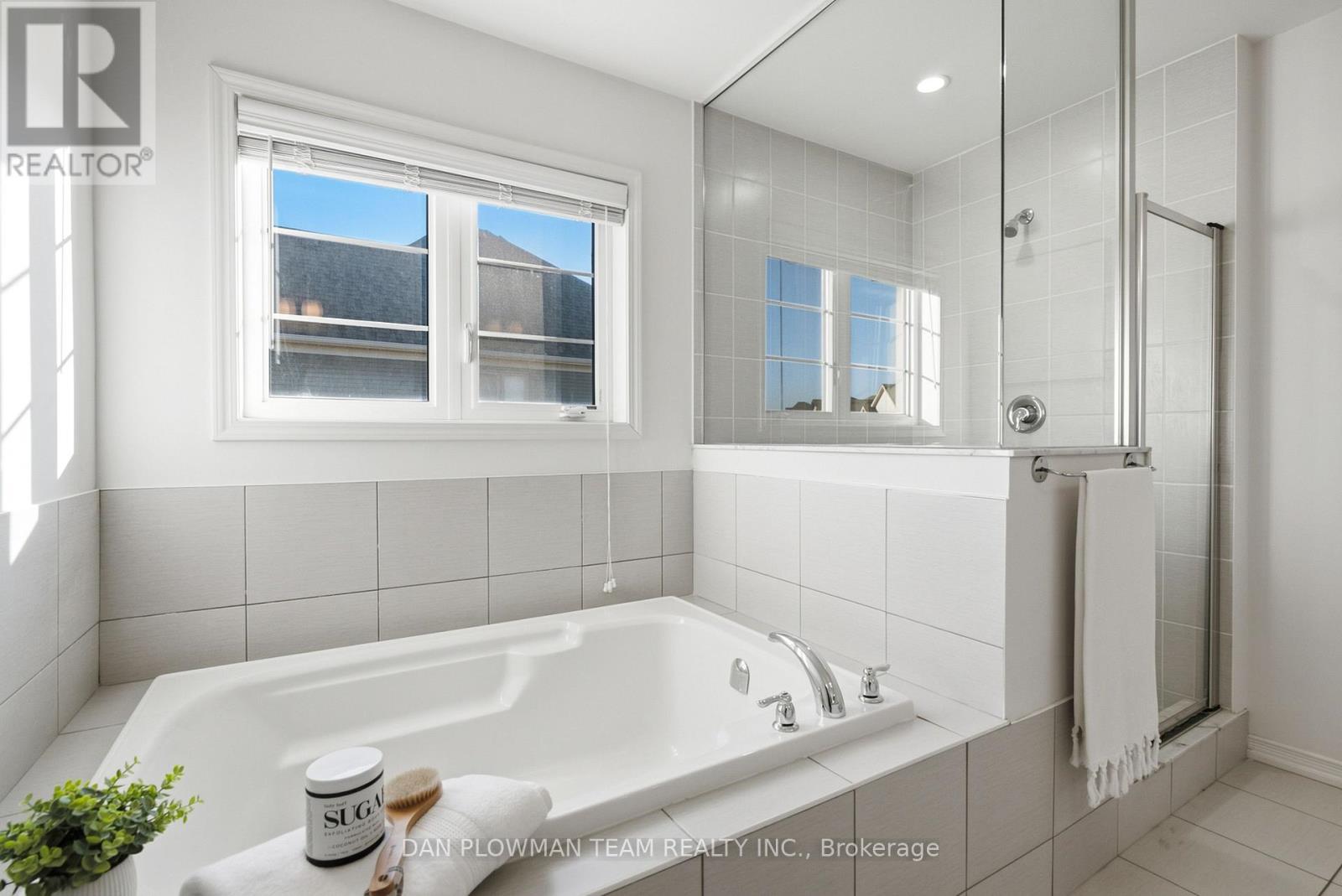 2560 Bandsman Crescent, Oshawa, Ontario  L1L 0M2 - Photo 24 - E13786010