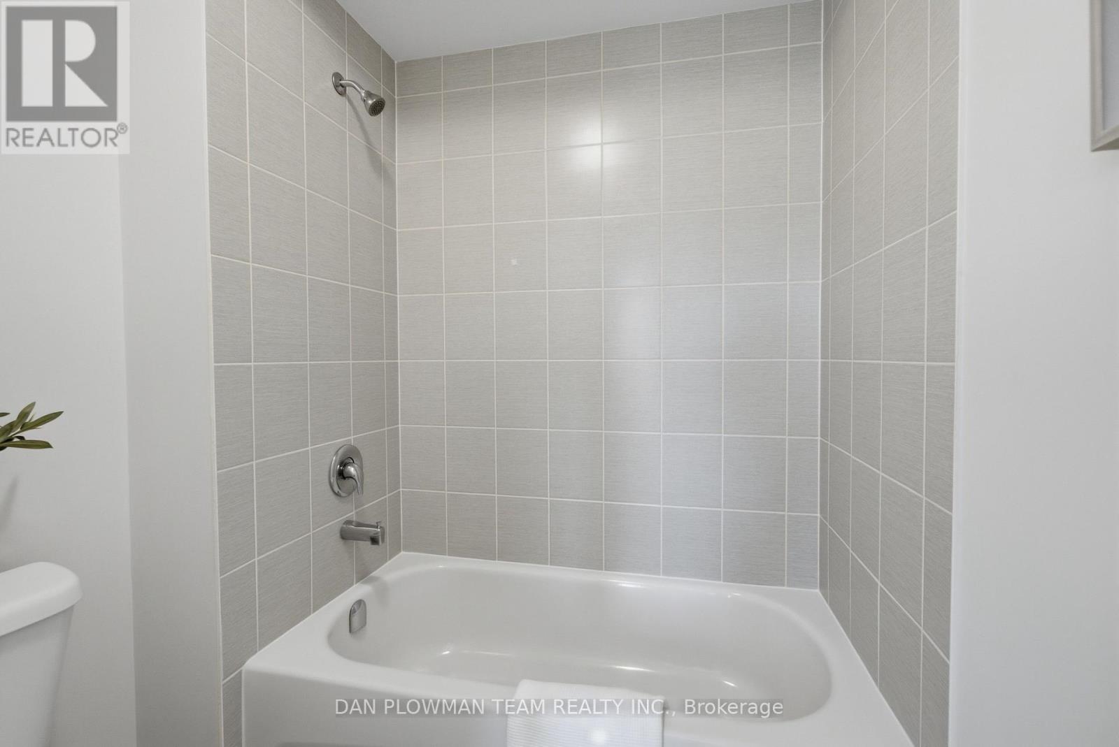 2560 Bandsman Crescent, Oshawa, Ontario  L1L 0M2 - Photo 36 - E13786010