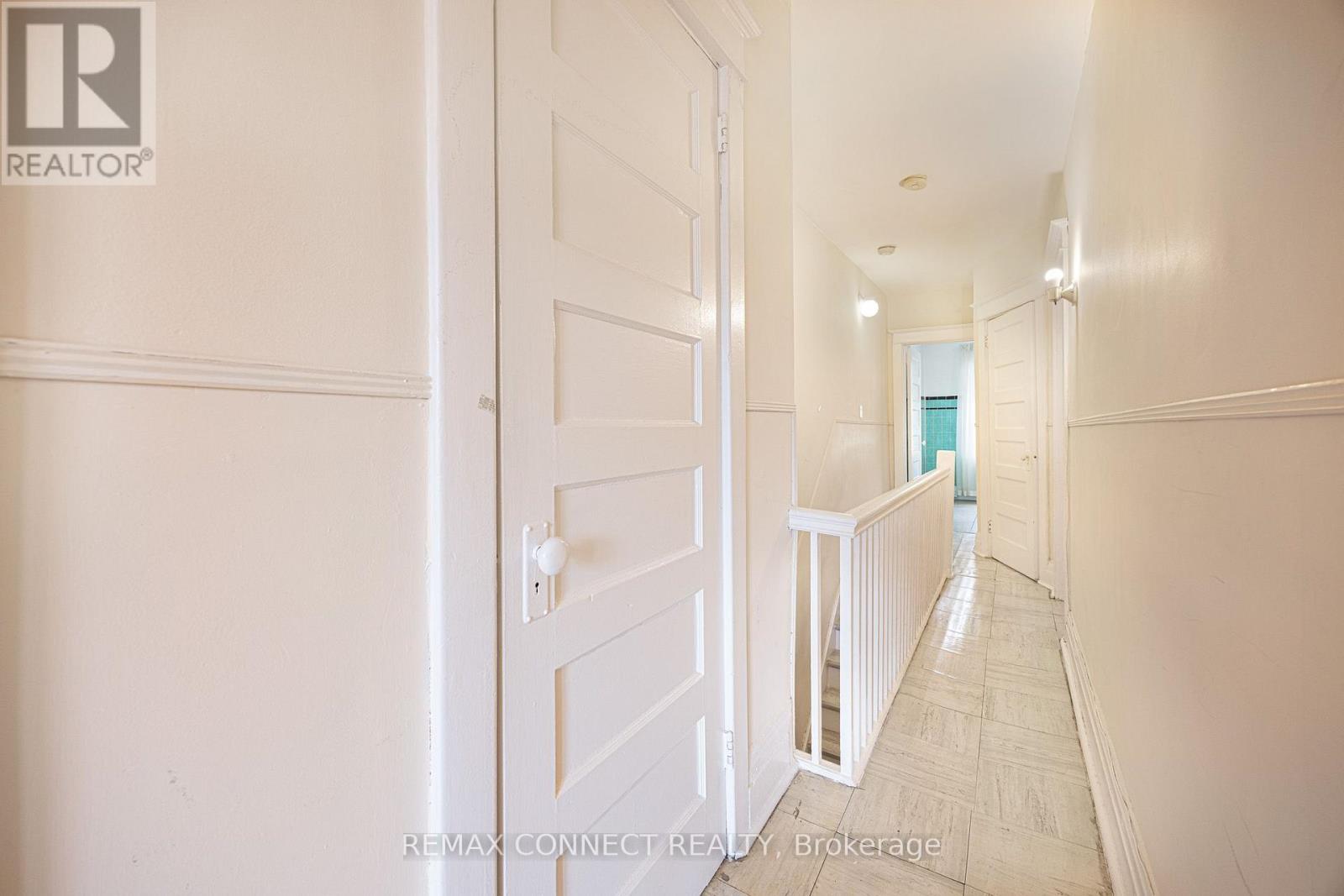 60 Hazelwood Avenue, Toronto, Ontario  M4J 1K5 - Photo 11 - E13786032