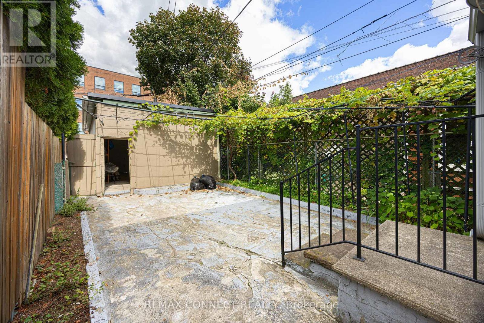 60 Hazelwood Avenue, Toronto, Ontario  M4J 1K5 - Photo 20 - E13786032