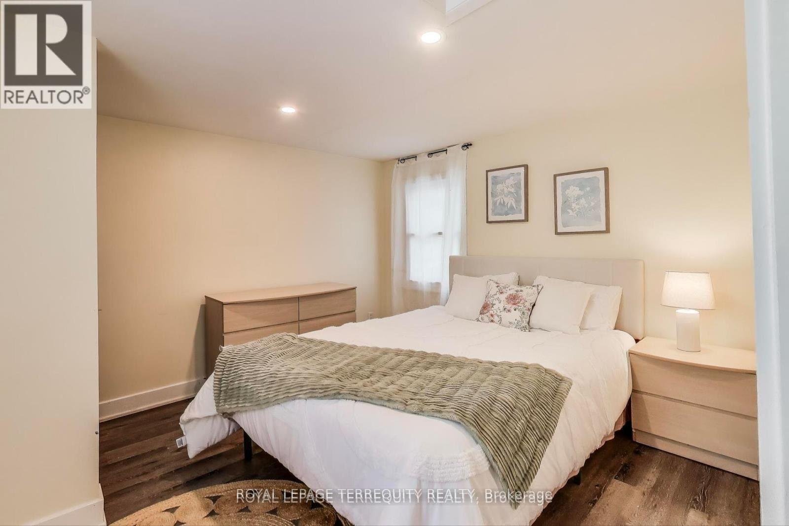 3251 Ravenshoe Road, East Gwillimbury, Ontario  L0G 1R0 - Photo 11 - N13785714