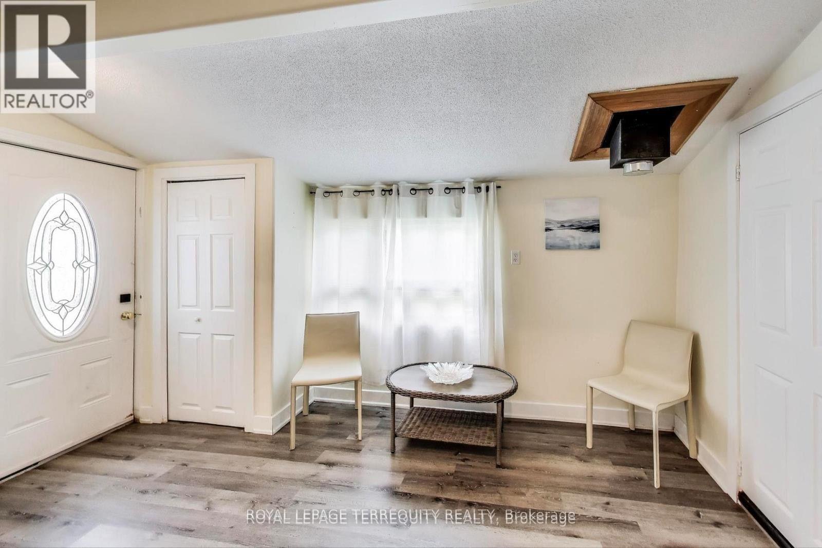 3251 Ravenshoe Road, East Gwillimbury, Ontario  L0G 1R0 - Photo 3 - N13785714