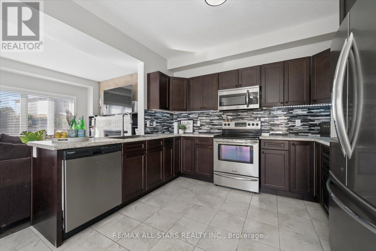 58 Carleton Trail, New Tecumseth, Ontario  L0G 1A0 - Photo 12 - N13785804