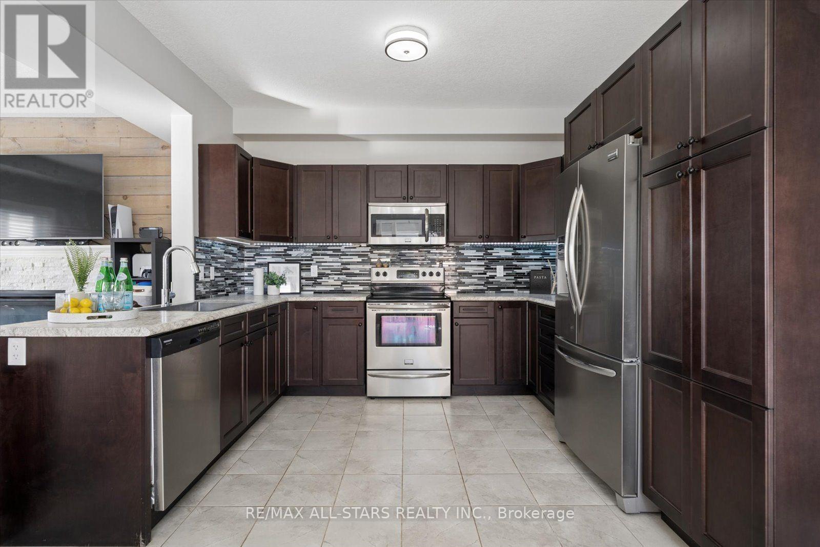 58 Carleton Trail, New Tecumseth, Ontario  L0G 1A0 - Photo 14 - N13785804