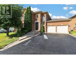 669 KINGSMERE AVENUE, Newmarket, Ontario