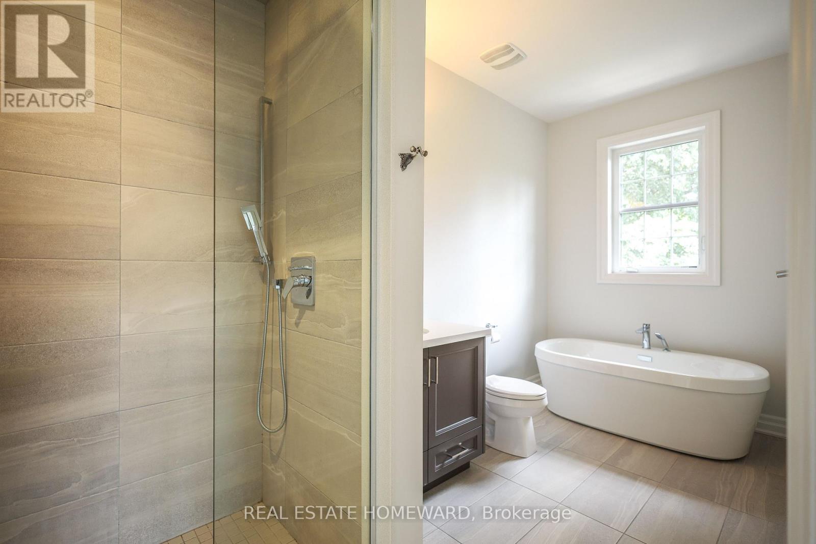 1 Saint Julien Court, Vaughan, Ontario  L6A 5B2 - Photo 14 - N13786008