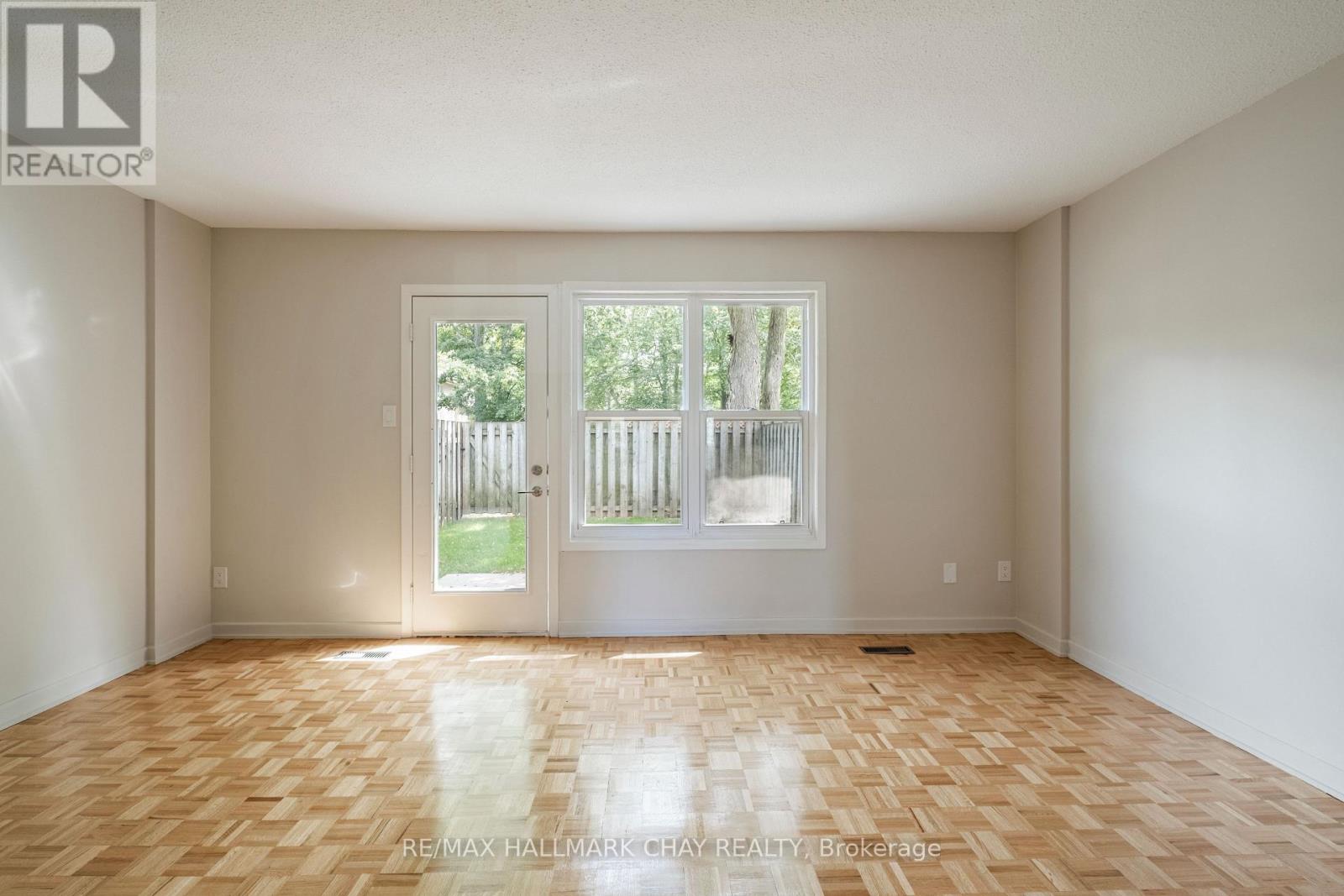 28 - 177 Bayview Drive, Barrie, Ontario  L4N 4Y6 - Photo 9 - S13785832