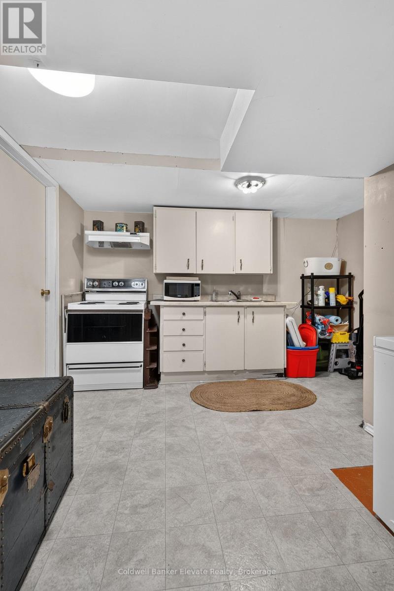 32 Chelvin Drive, Halton Hills, Ontario  L7G 4P9 - Photo 36 - W13785662