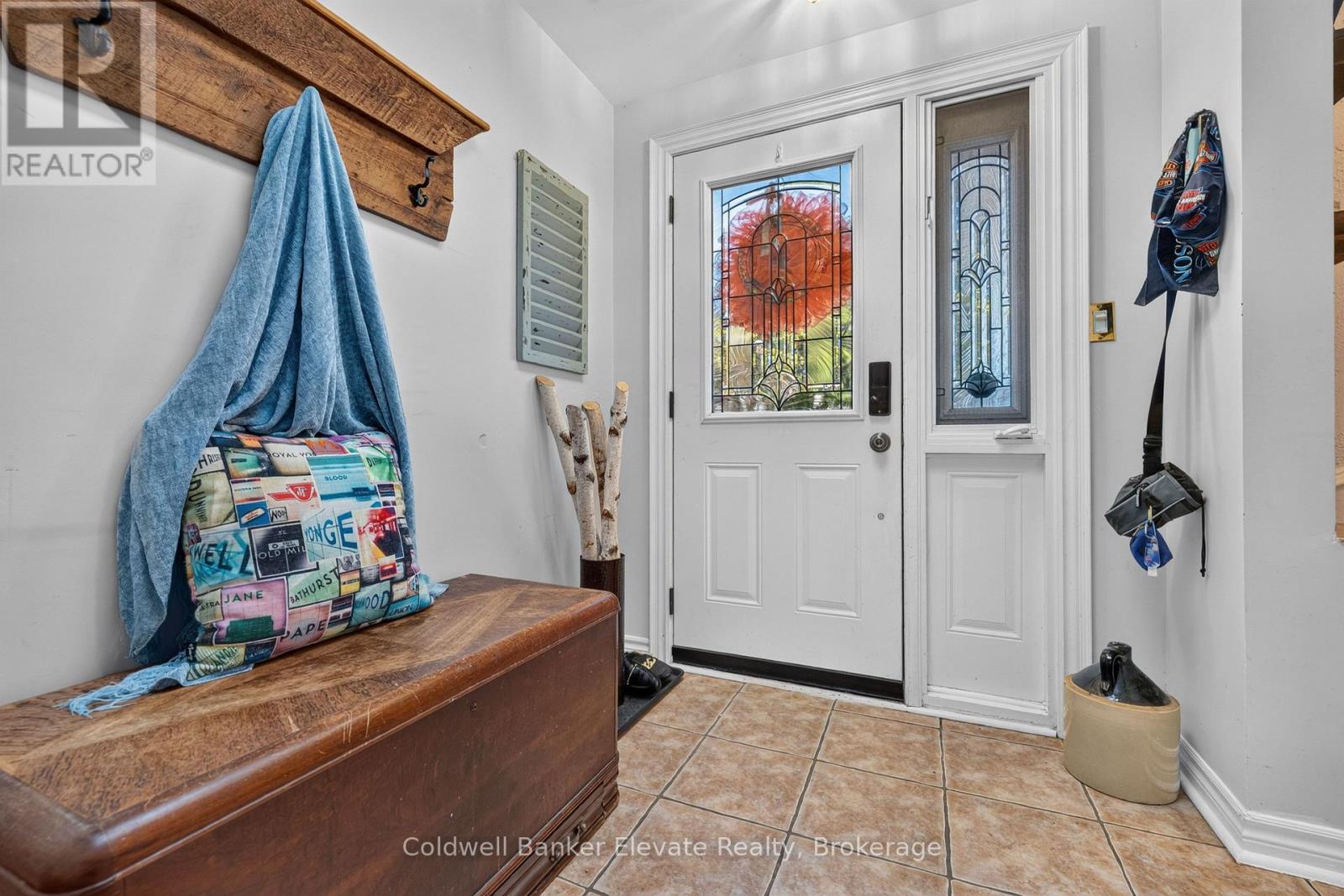 32 Chelvin Drive, Halton Hills, Ontario  L7G 4P9 - Photo 7 - W13785662