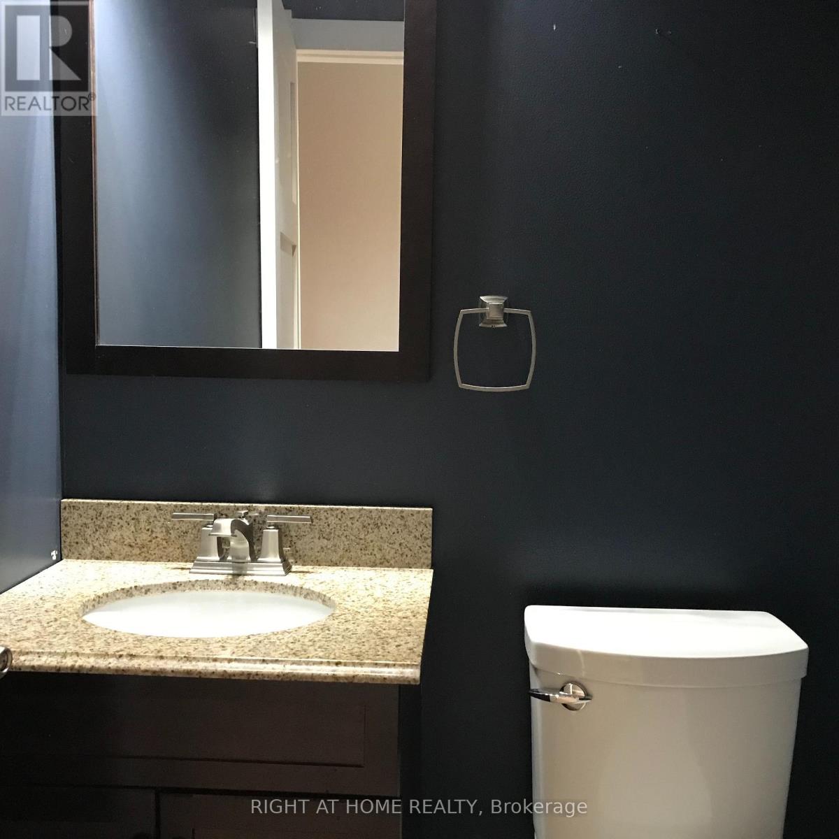 455 Levanna Lane, Oakville, Ontario  L6H 6B9 - Photo 8 - W13785694