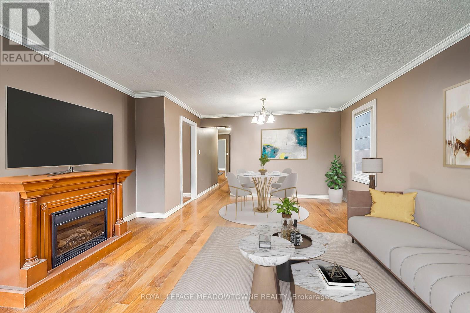8 Midhurst Drive, Toronto, Ontario  M9V 1Z7 - Photo 3 - W13785716