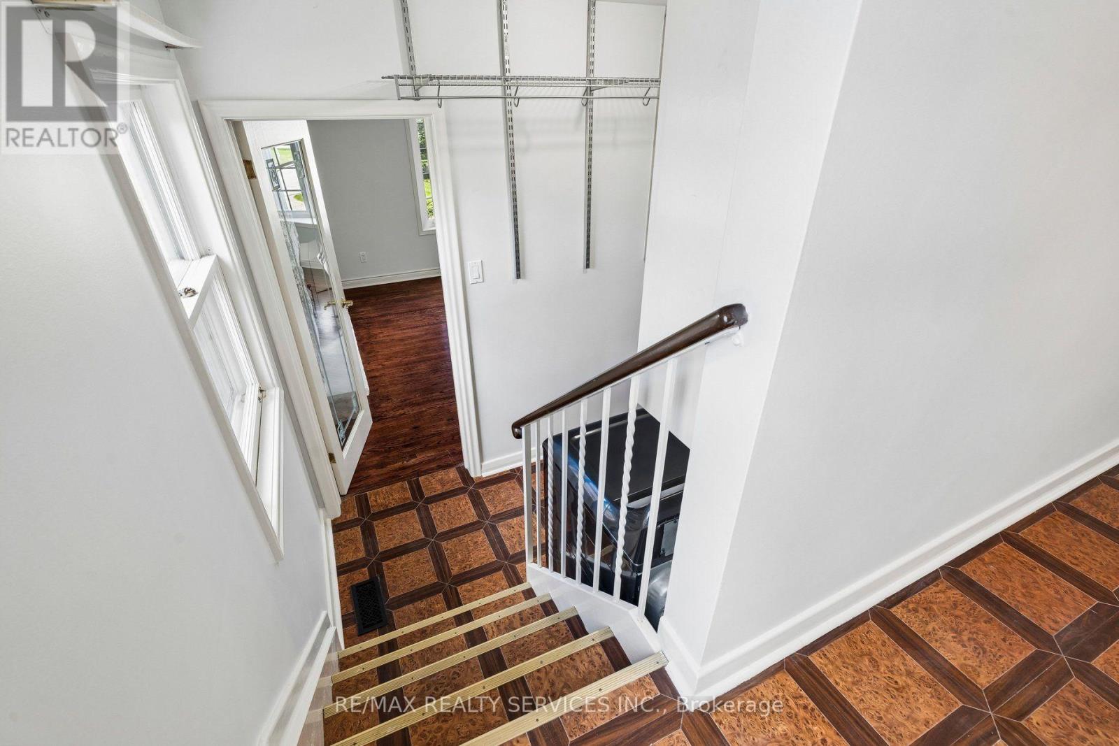16 Malvern Court, Brampton, Ontario L6W 1H1 - Photo 12 - W13785796