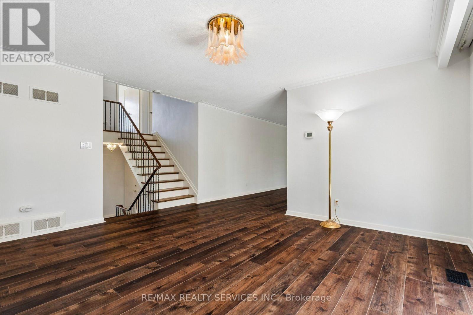 16 Malvern Court, Brampton, Ontario L6W 1H1 - Photo 21 - W13785796