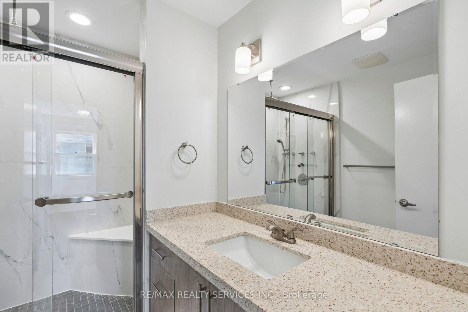 16 Malvern Court, Brampton, Ontario L6W 1H1 - Photo 37 - W13785796