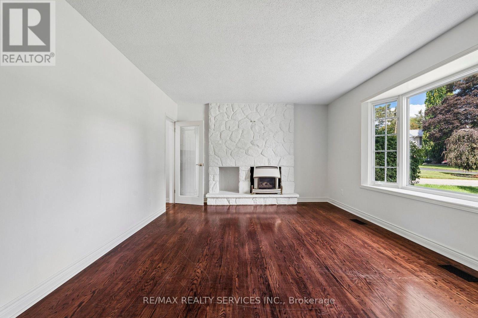 16 Malvern Court, Brampton, Ontario L6W 1H1 - Photo 7 - W13785796