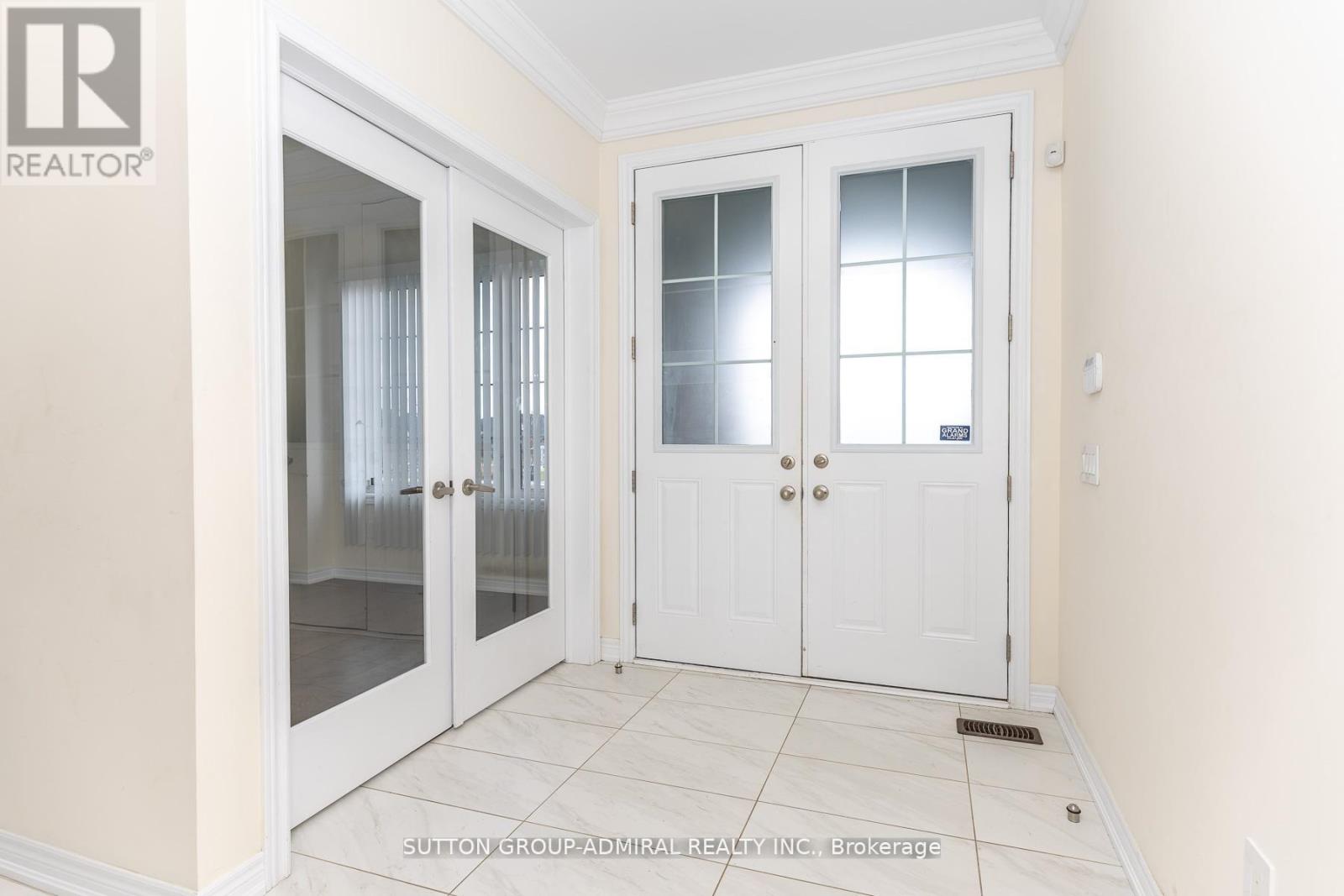 30 Albert Spencer Avenue, Caledon, Ontario  L7C 4G4 - Photo 2 - W13785848