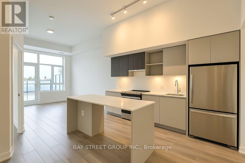 130 - 395 Dundas Street W, Oakville, Ontario  L6M 5R8 - Photo 2 - W13785864
