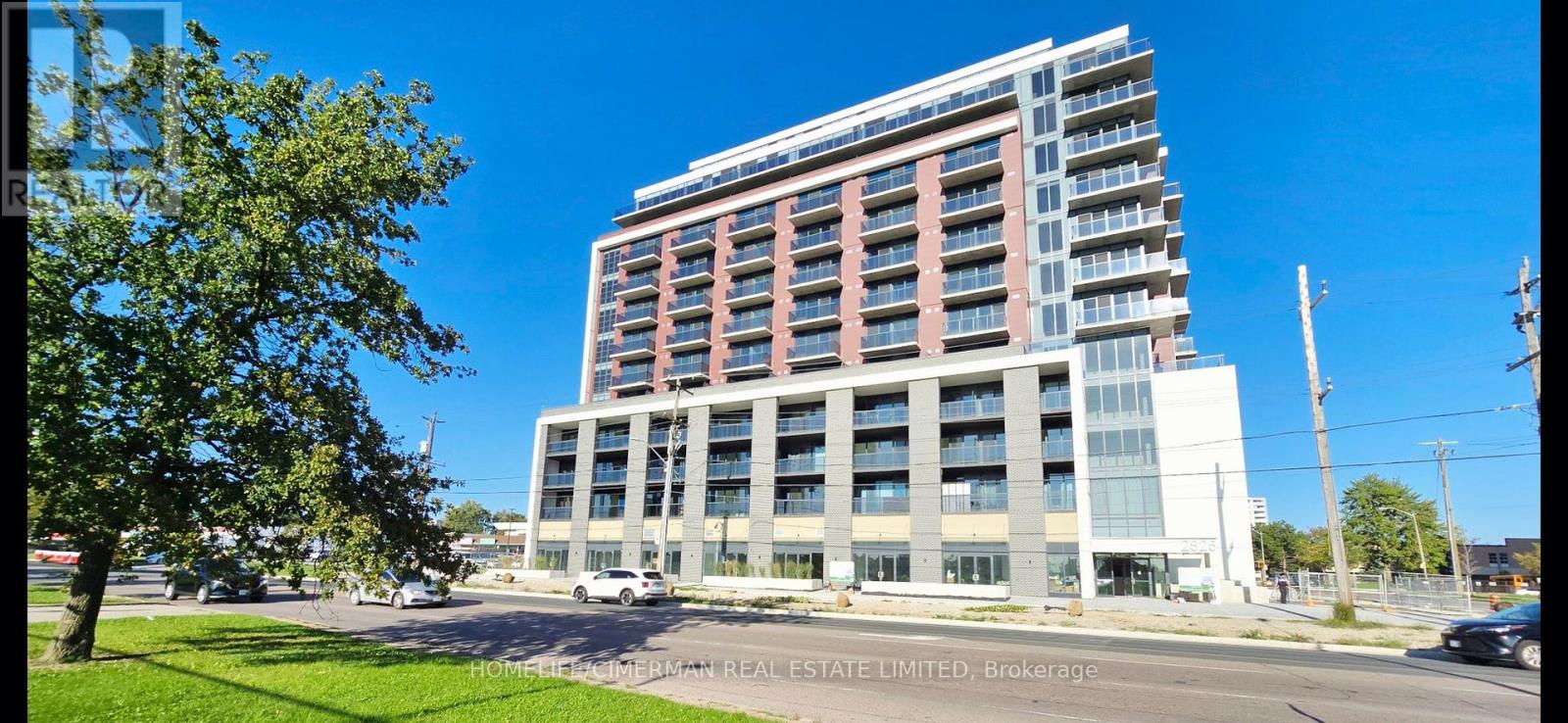807 - 2825 JANE STREET