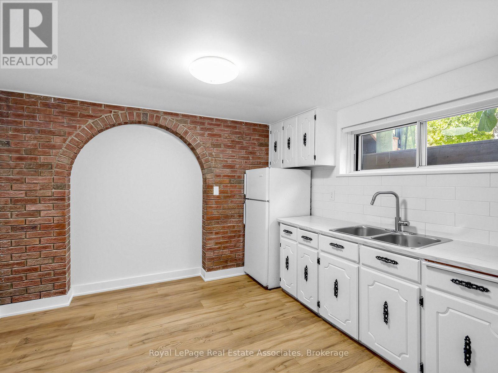 25 Treeview Drive, Toronto, Ontario  M8W 4B8 - Photo 22 - W13785908