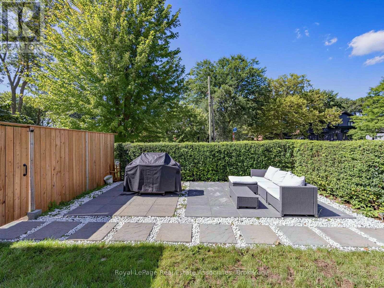 25 Treeview Drive, Toronto, Ontario  M8W 4B8 - Photo 29 - W13785908