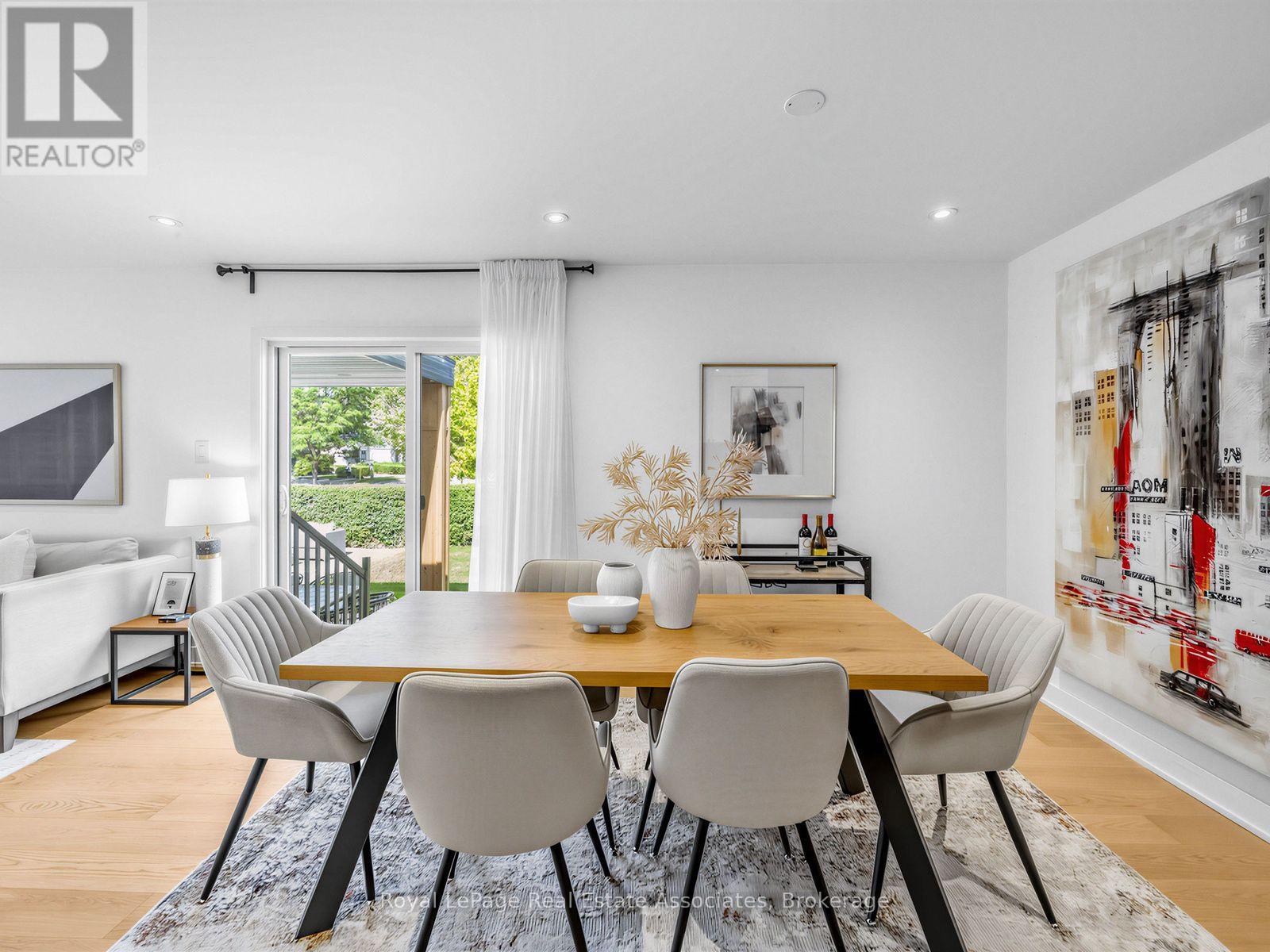 25 Treeview Drive, Toronto, Ontario  M8W 4B8 - Photo 8 - W13785908