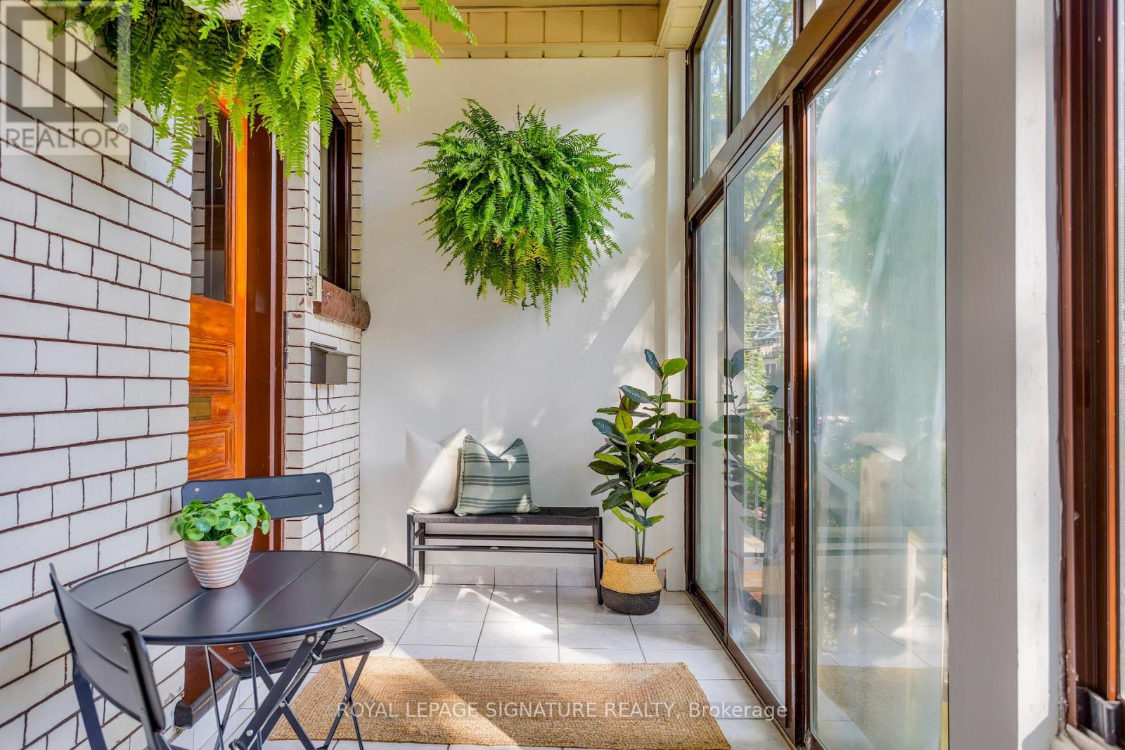 36 Cowan Avenue, Toronto, Ontario  M6K 2N4 - Photo 3 - W13785926