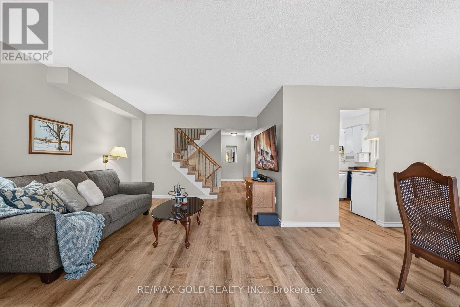 6 Rowe Court, Brampton, Ontario  L6X 2S2 - Photo 15 - W13785984
