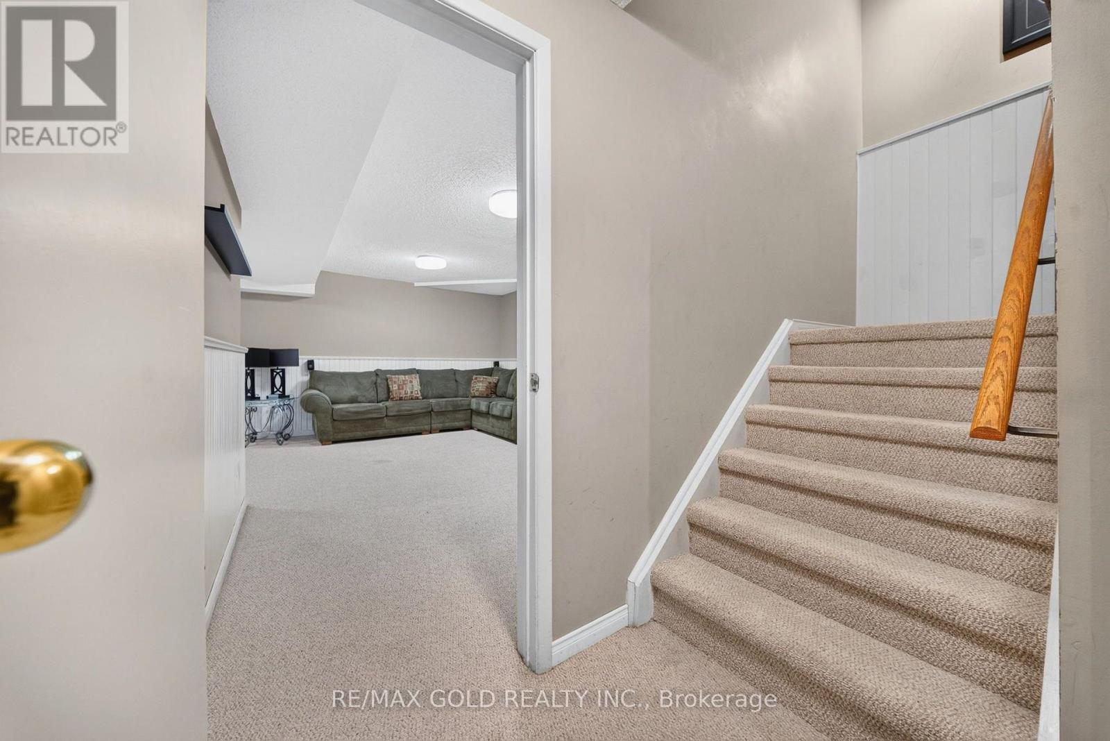 6 Rowe Court, Brampton, Ontario  L6X 2S2 - Photo 40 - W13785984