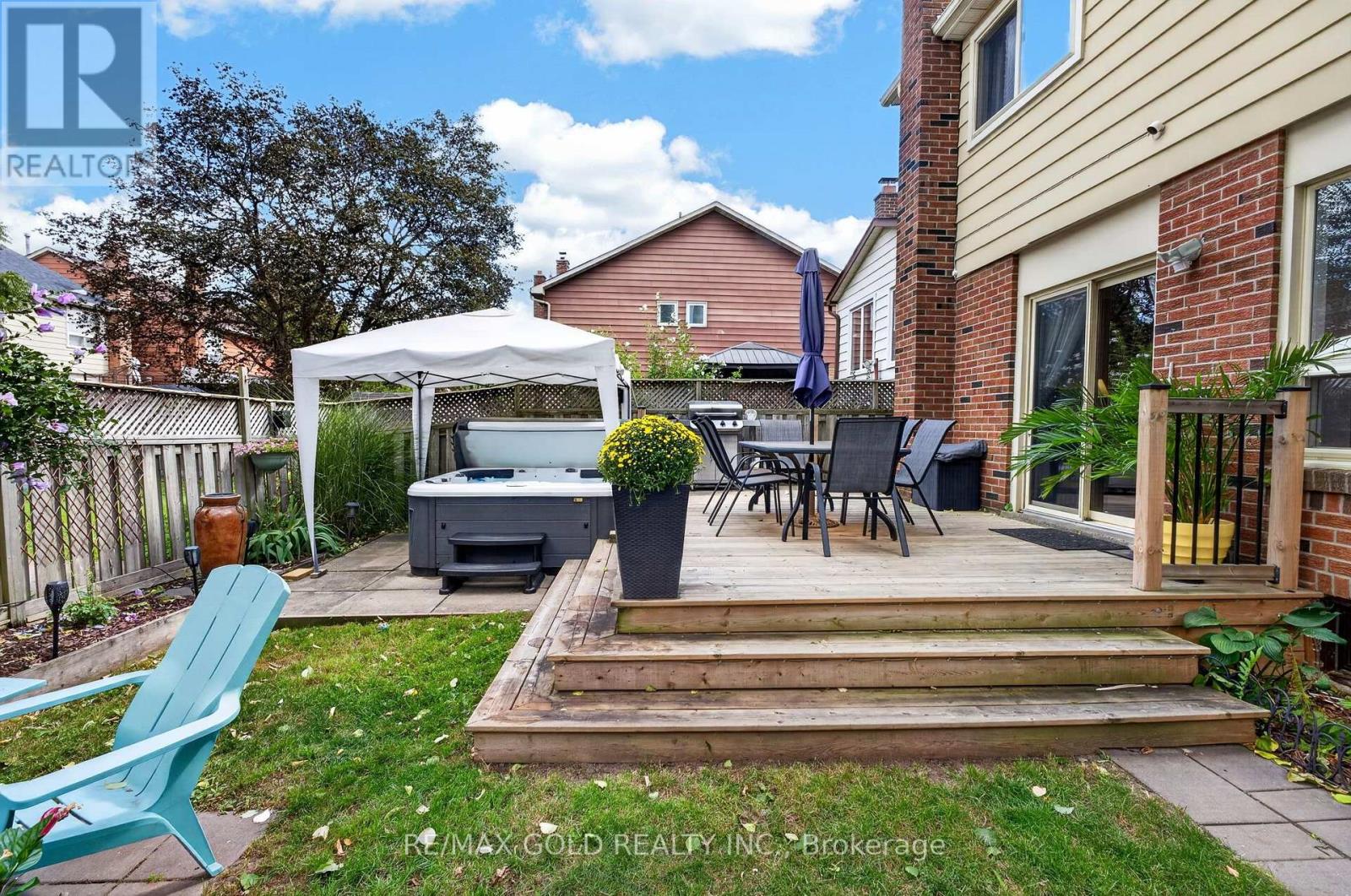6 Rowe Court, Brampton, Ontario  L6X 2S2 - Photo 46 - W13785984